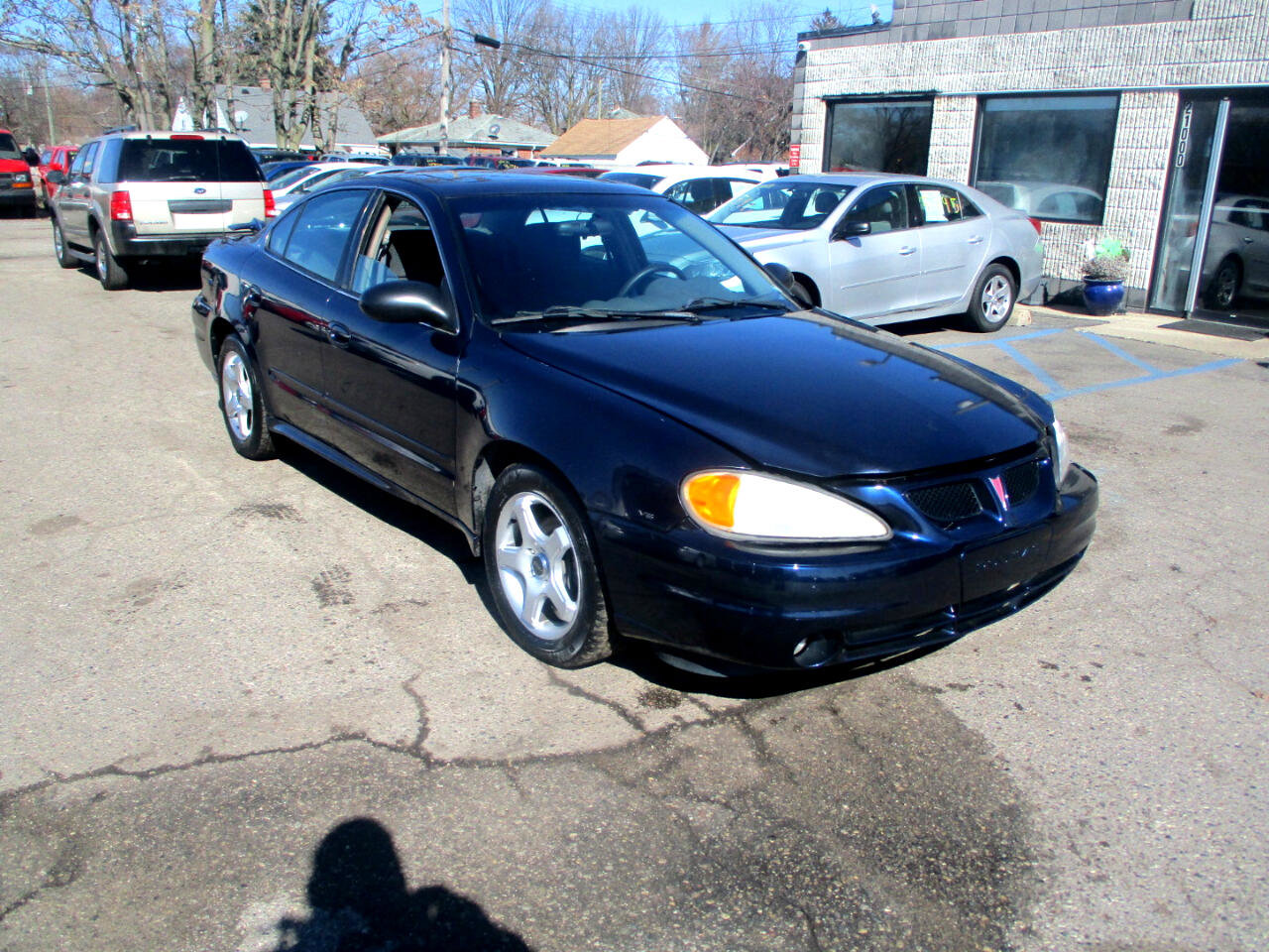 Used 2004 Pontiac Grand Am SE image 1