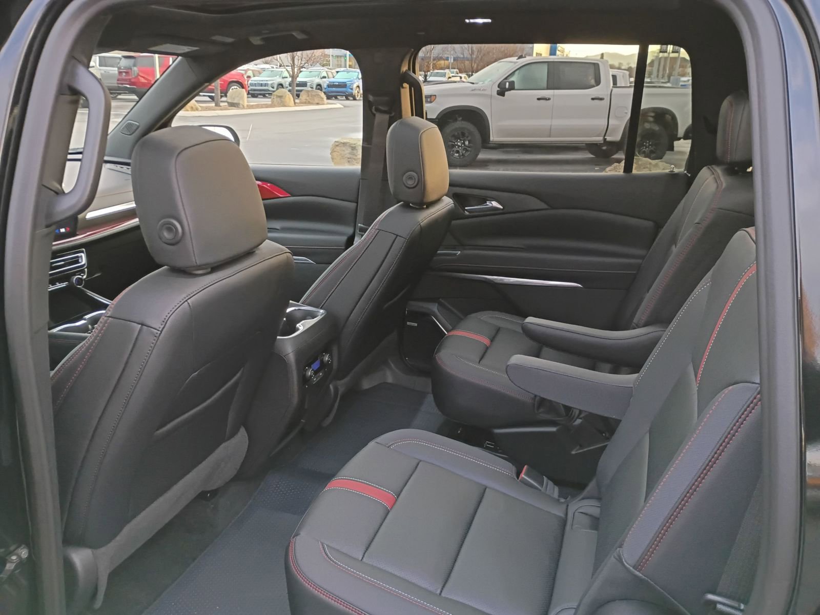 New 2026 Chevrolet Traverse RS image 18