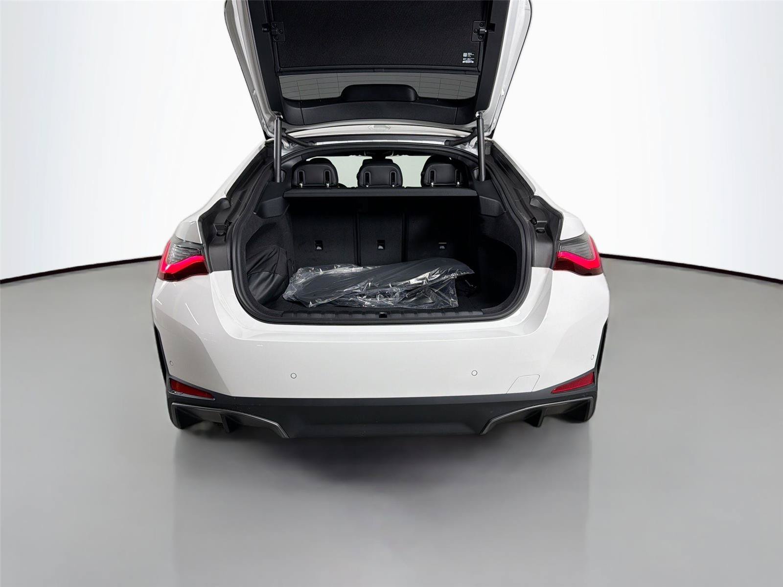New 2026 BMW i4 xDrive40i w/ Premium Package AWD/4WD image 53