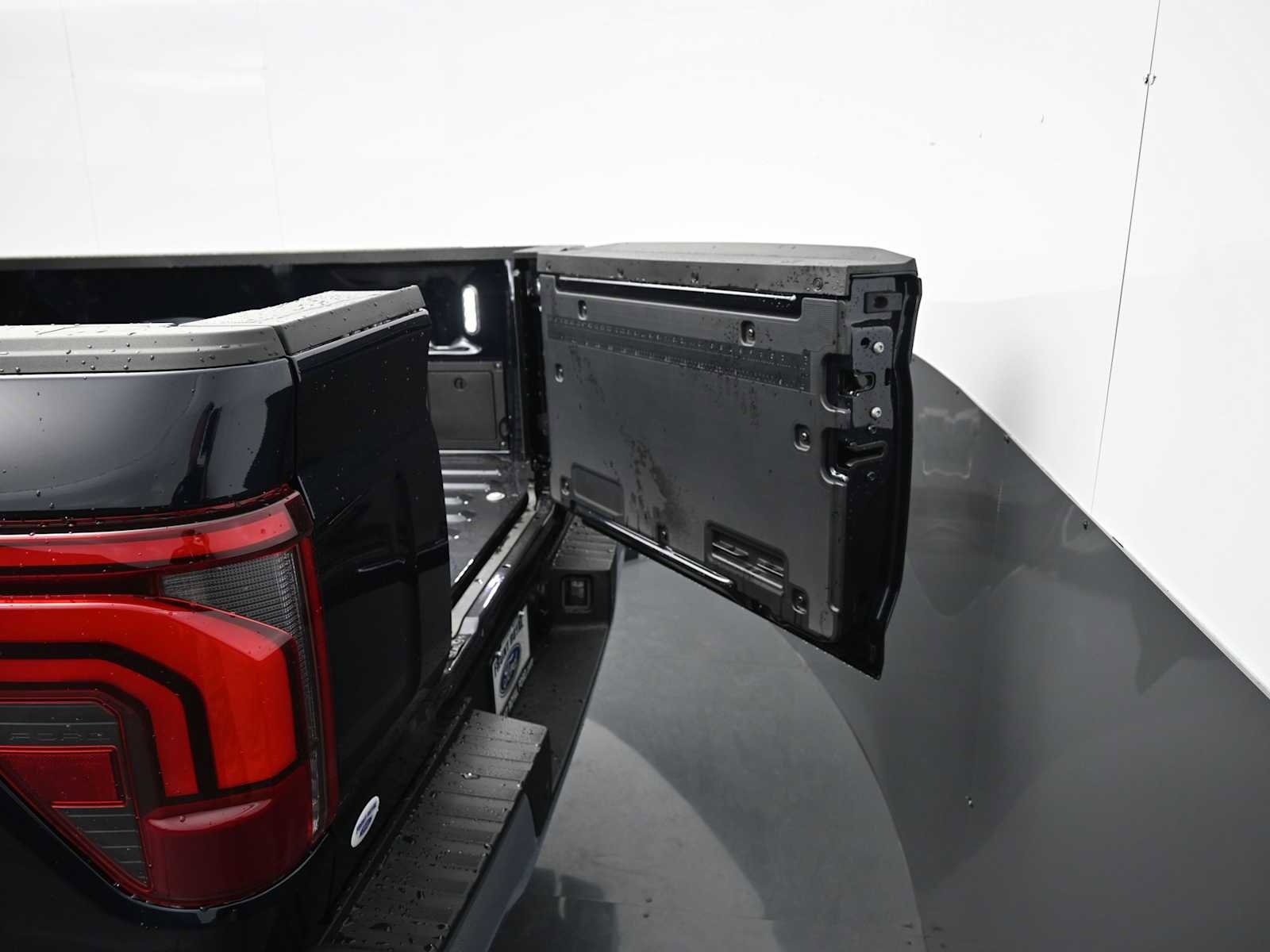 New 2025 Ford F150 Lariat w/ Equipment Group 502A High image 21