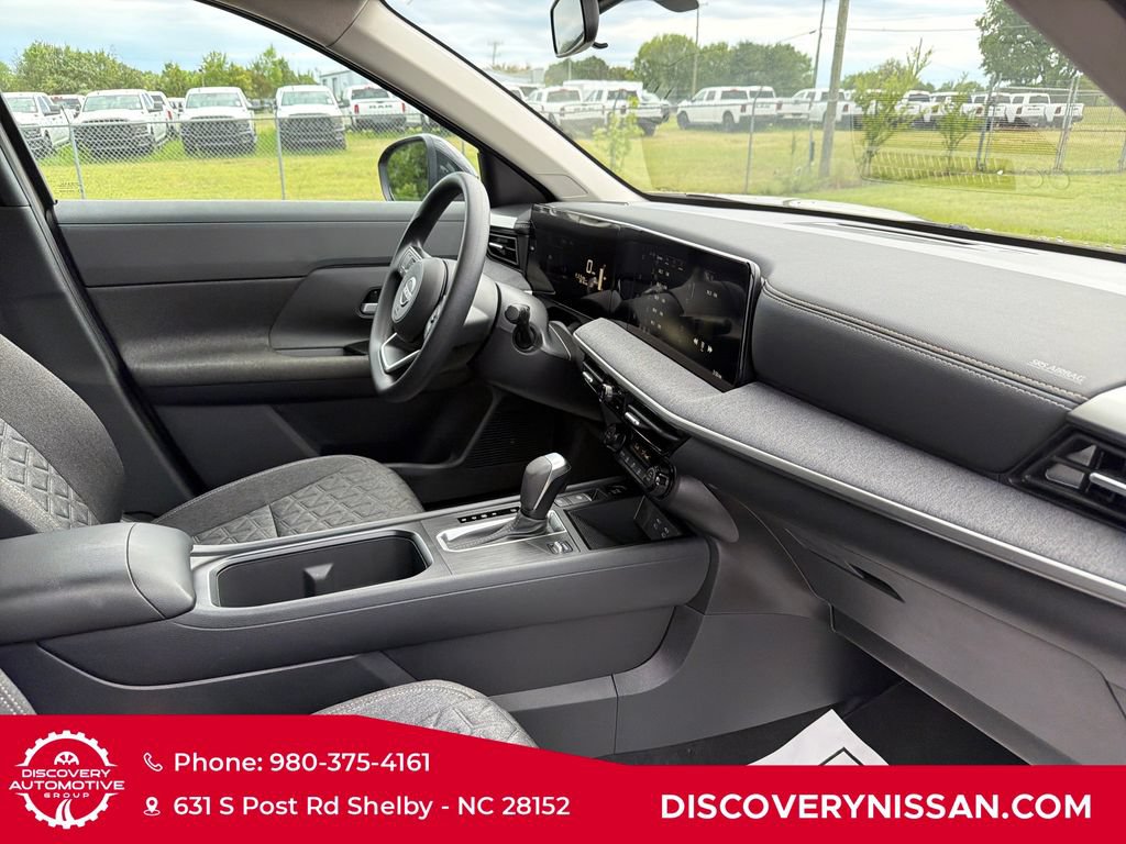 Certified 2026 Nissan Kicks SV w/ Charging Package FWD image 37