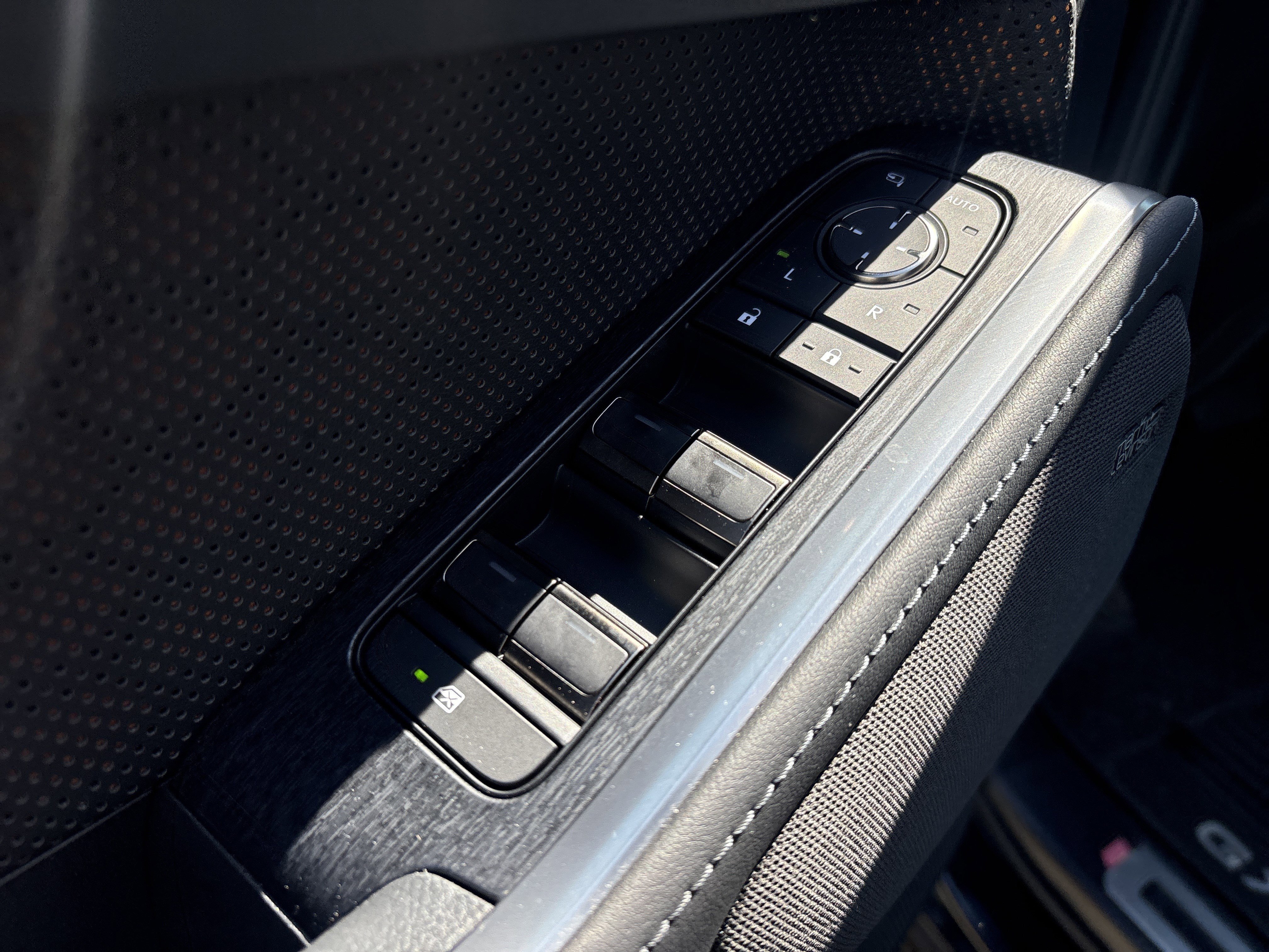 Used 2024 Lexus GX 550 550 Luxury w/ Accessory Package (31) image 15