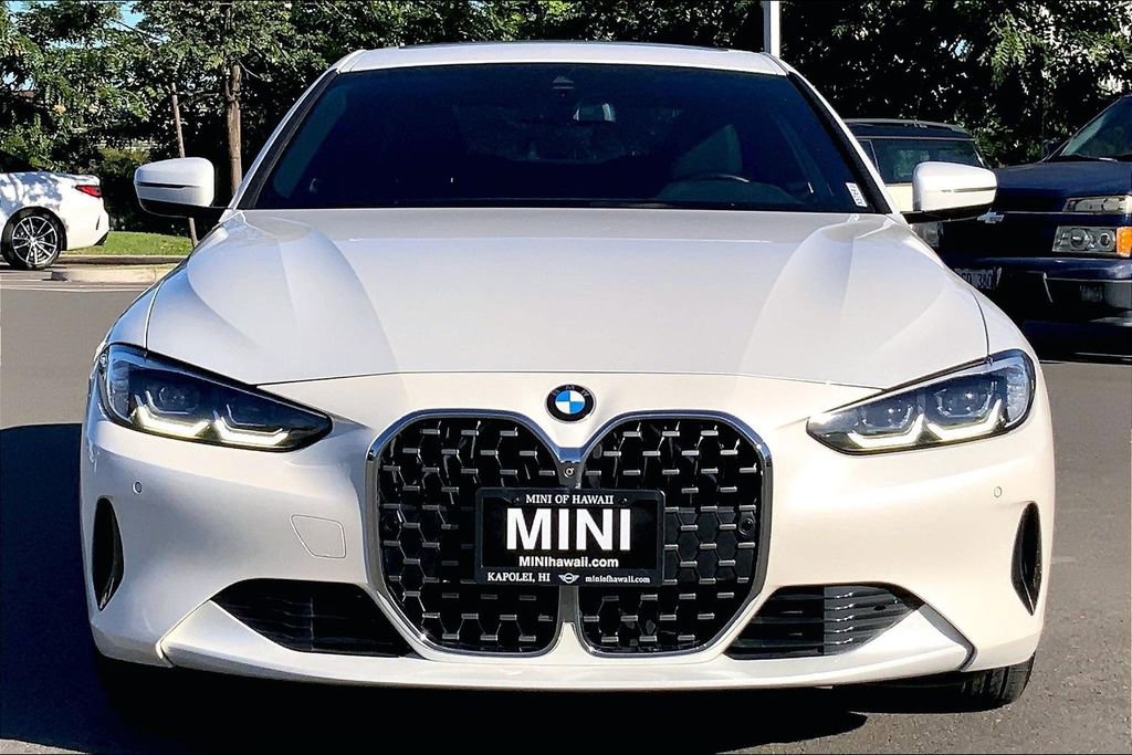 Used 2021 BMW 430i Coupe w/ Convenience Package RWD image 3