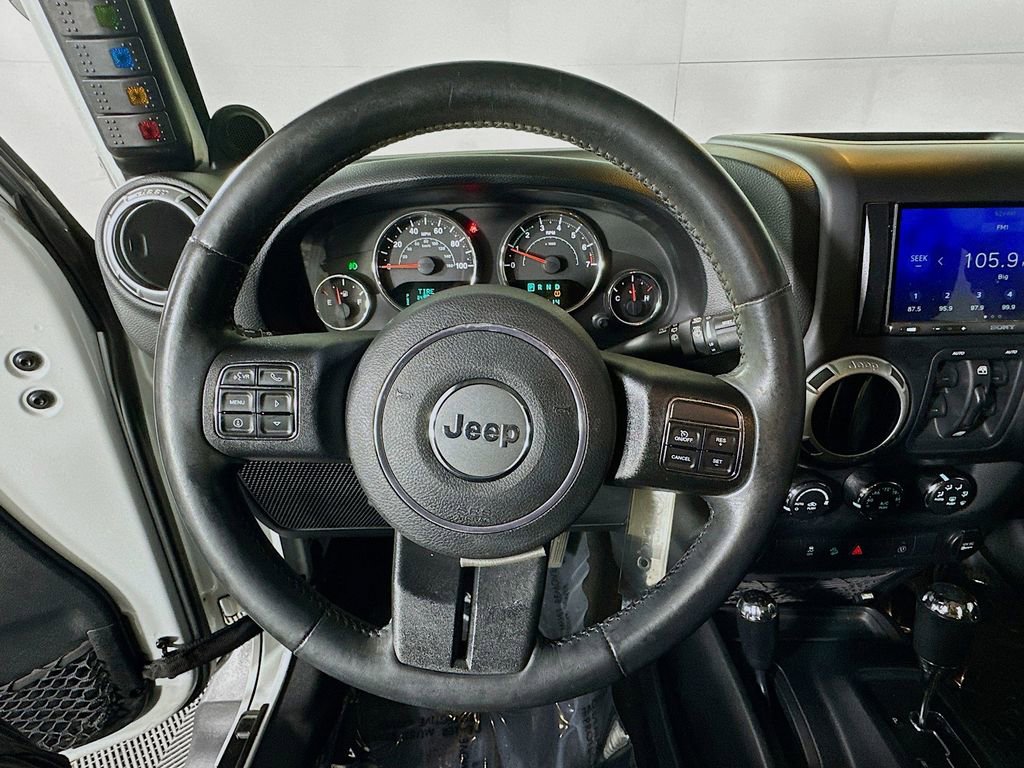 Used 2014 Jeep Wrangler Unlimited Sahara w/ Connectivity Group image 14