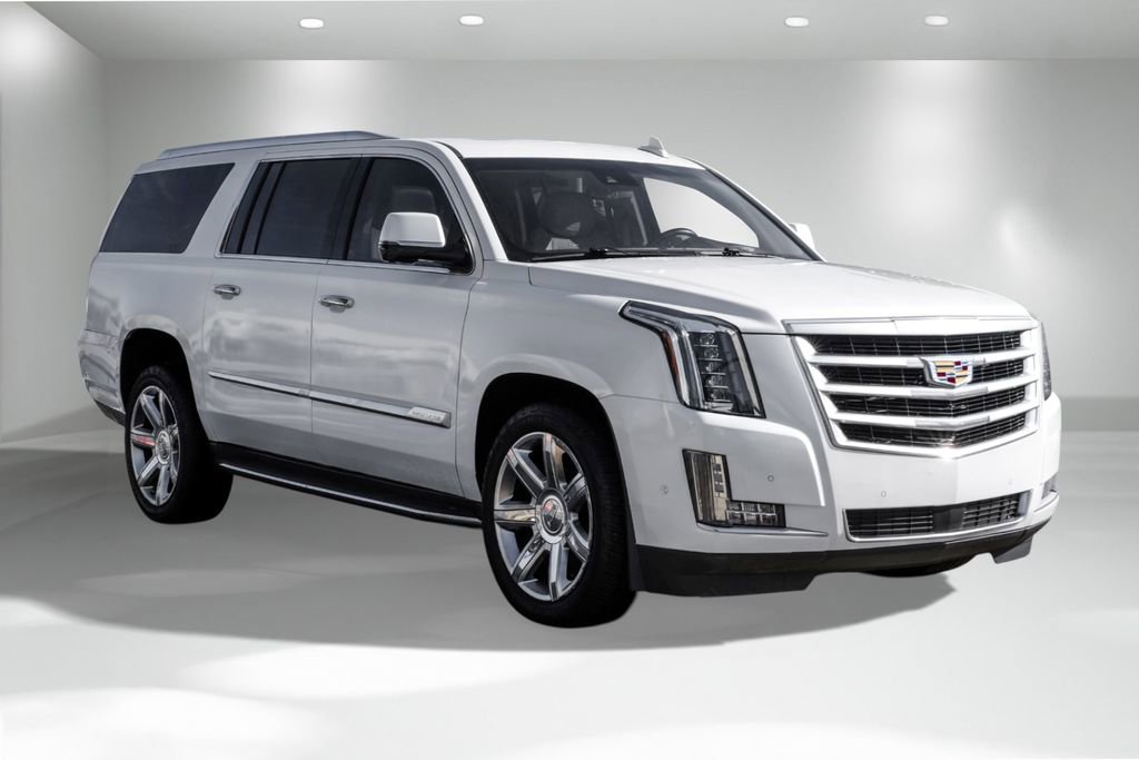Used 2020 Cadillac Escalade ESV Premium Luxury image 6