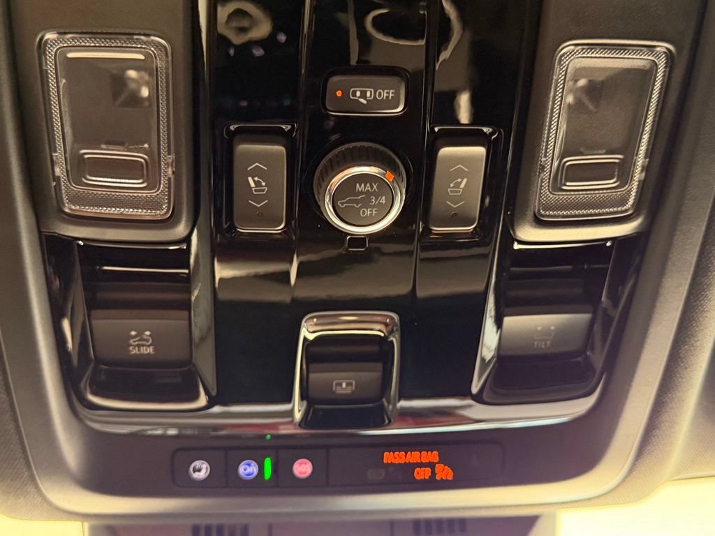 Used 2026 Cadillac Escalade Sport AWD/4WD image 32