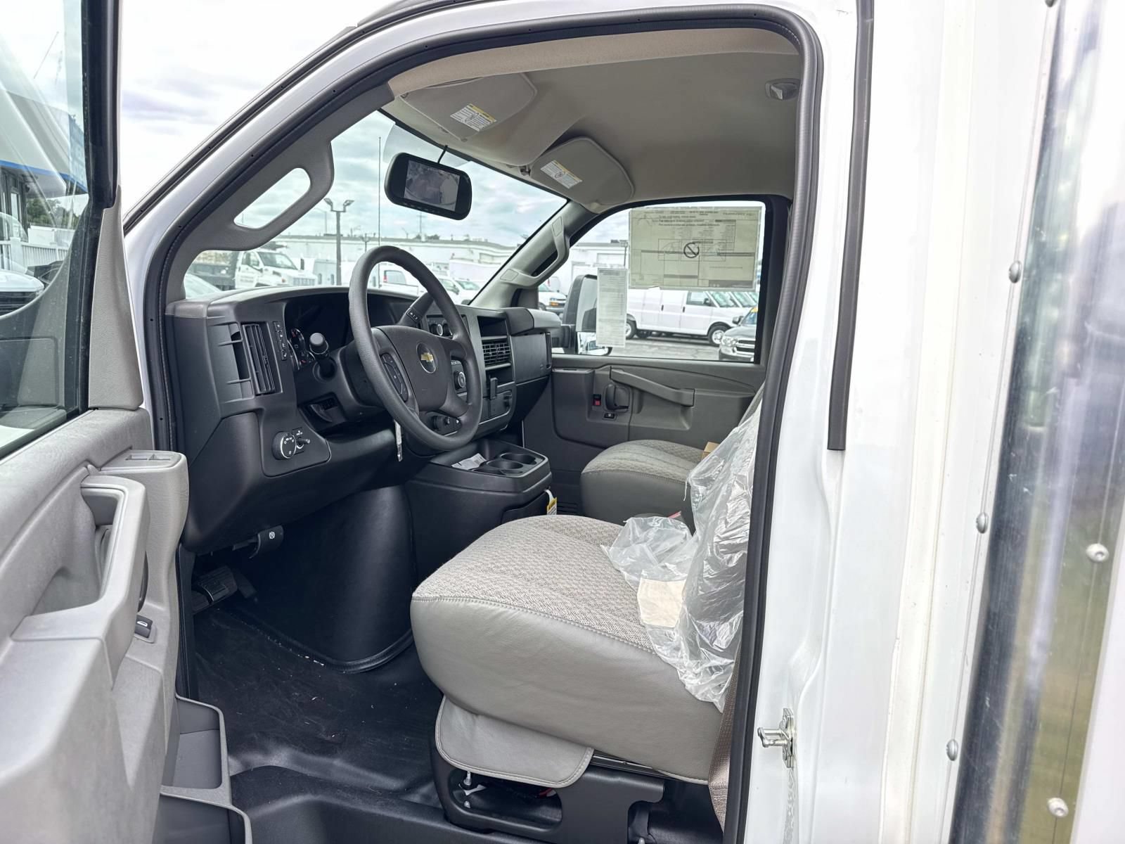 New 2026 Chevrolet Express 4500 w/ Power Convenience Package RWD image 15