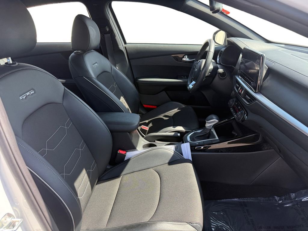 Used 2023 Kia Forte GT-Line image 17
