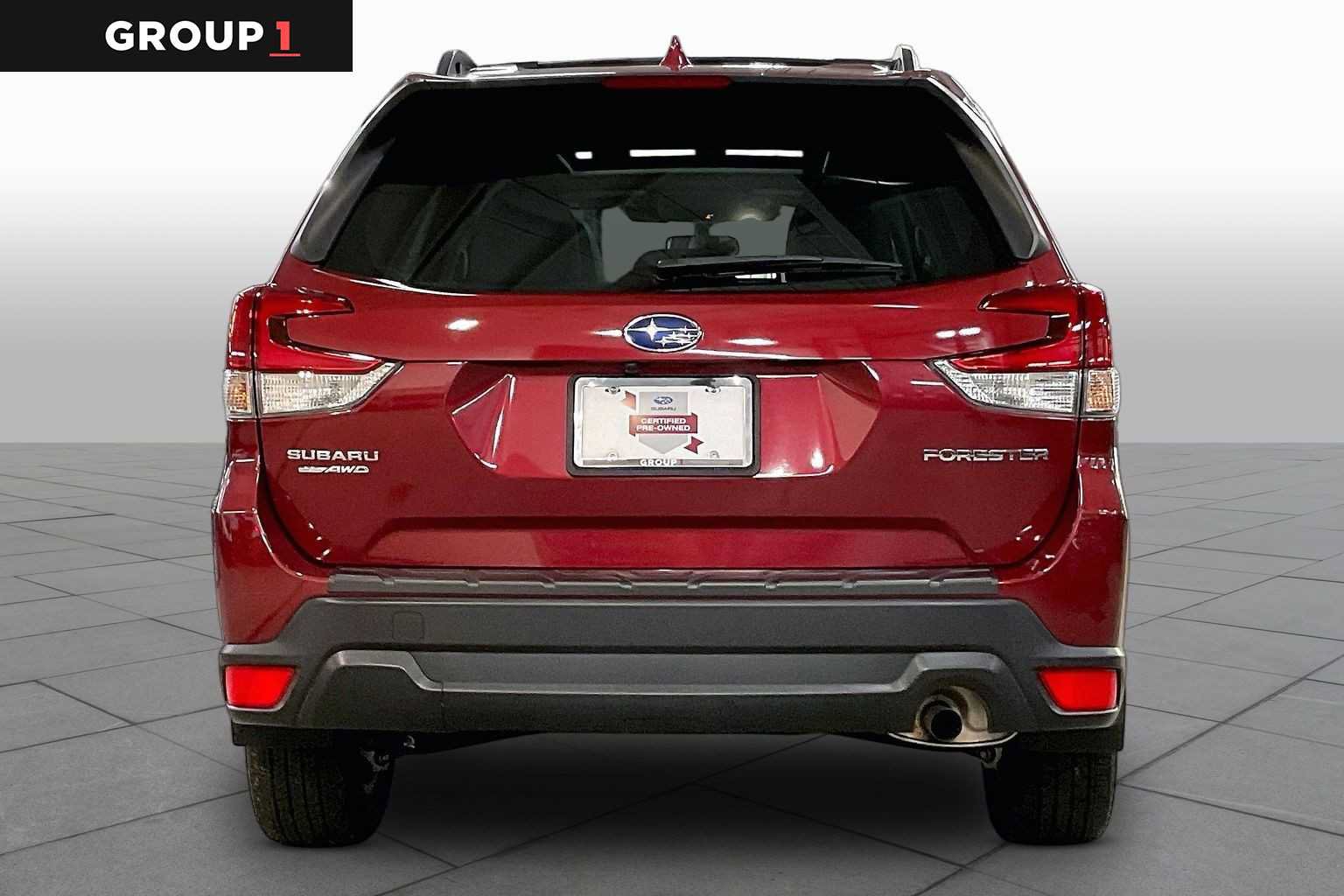 Used 2023 Subaru Forester Premium AWD/4WD image 5