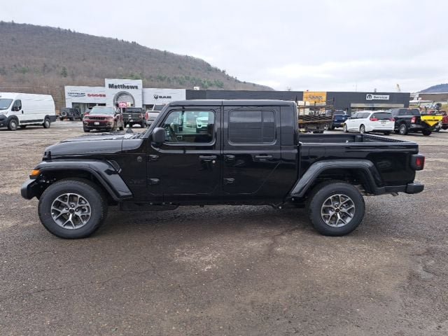 New 2026 Jeep Gladiator Sport AWD/4WD image 7