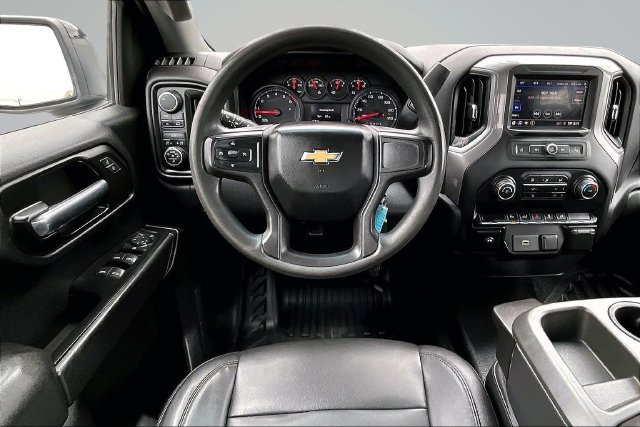 Used 2020 Chevrolet Silverado 1500 W/T w/ WT Safety Package AWD/4WD image 9