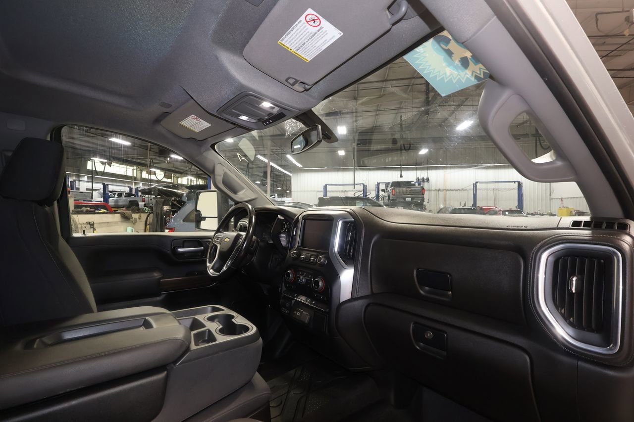 Used 2023 Chevrolet Silverado 3500 LT w/ Convenience Package AWD/4WD image 24