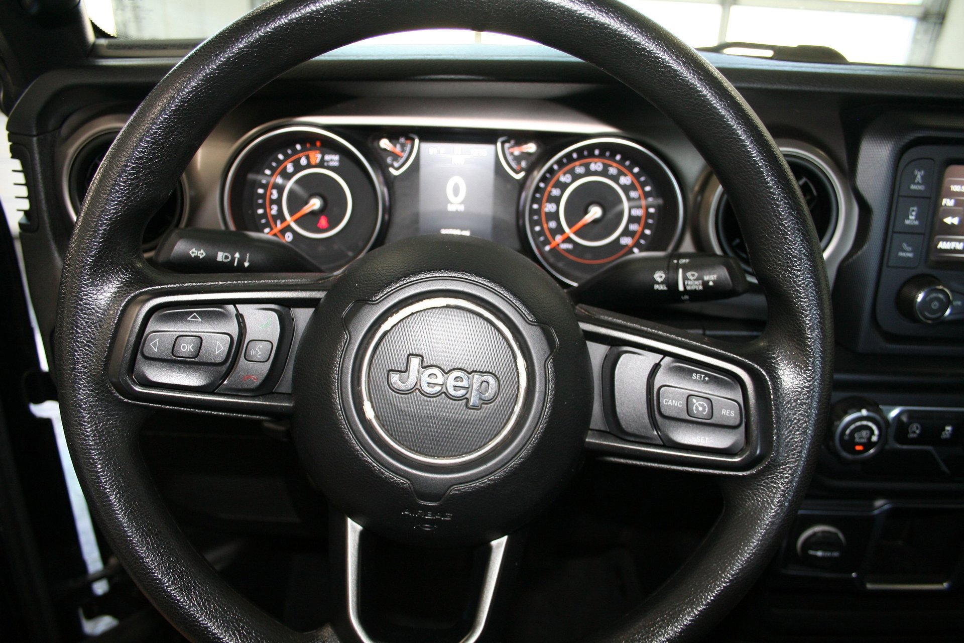 Used 2020 Jeep Wrangler Sport AWD/4WD image 36