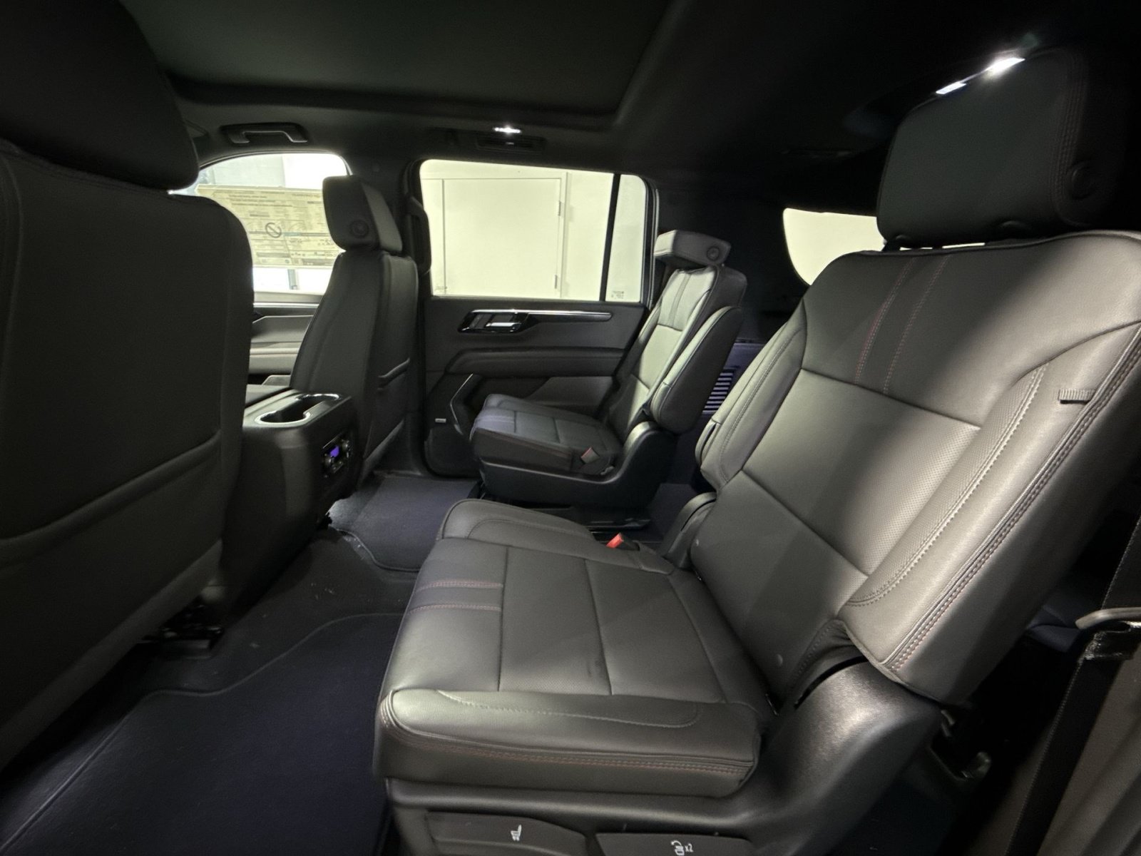 New 2026 Chevrolet Suburban RST w/ Comfort Package AWD/4WD image 26