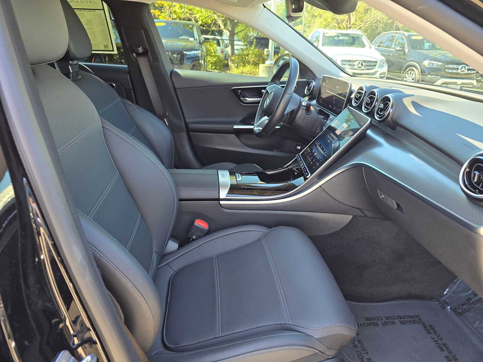 Used 2025 Mercedes-Benz C 300 Sedan image 11