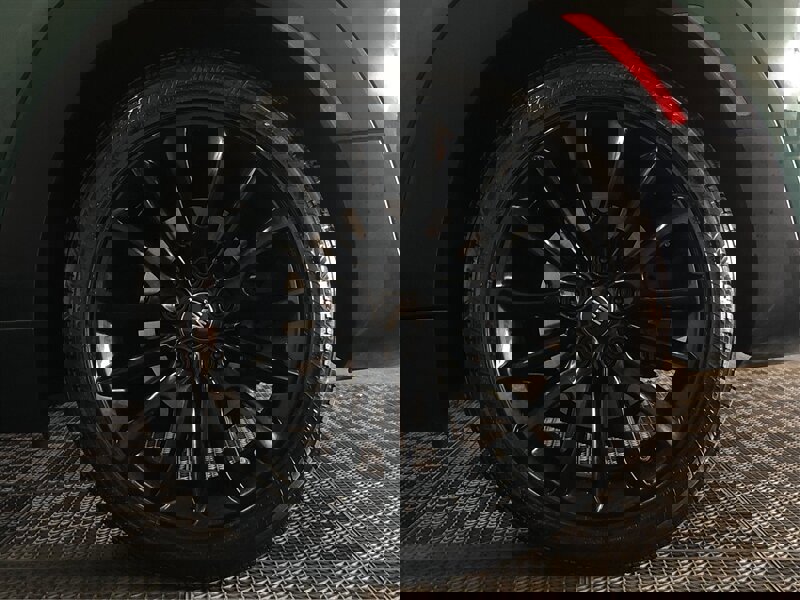 Used 2019 MINI Cooper Clubman S w/ Premium Package image 19