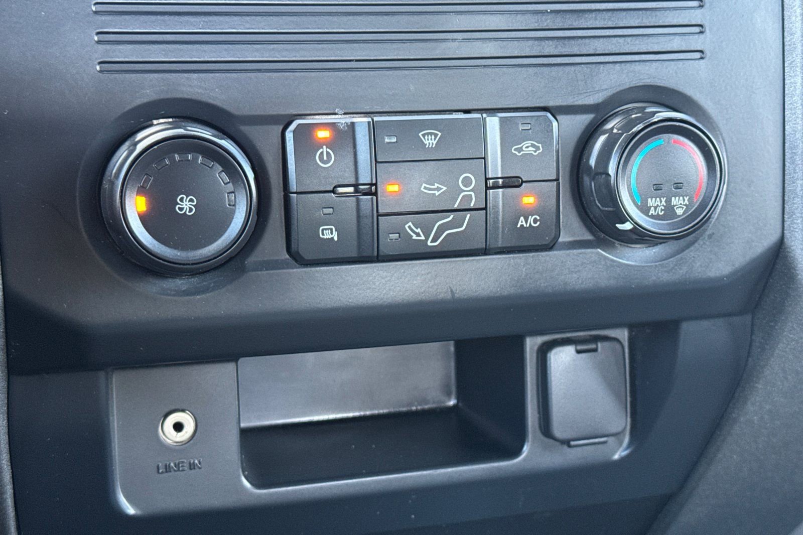 Used 2019 Ford F250 XL w/ Power Equipment Group image 19