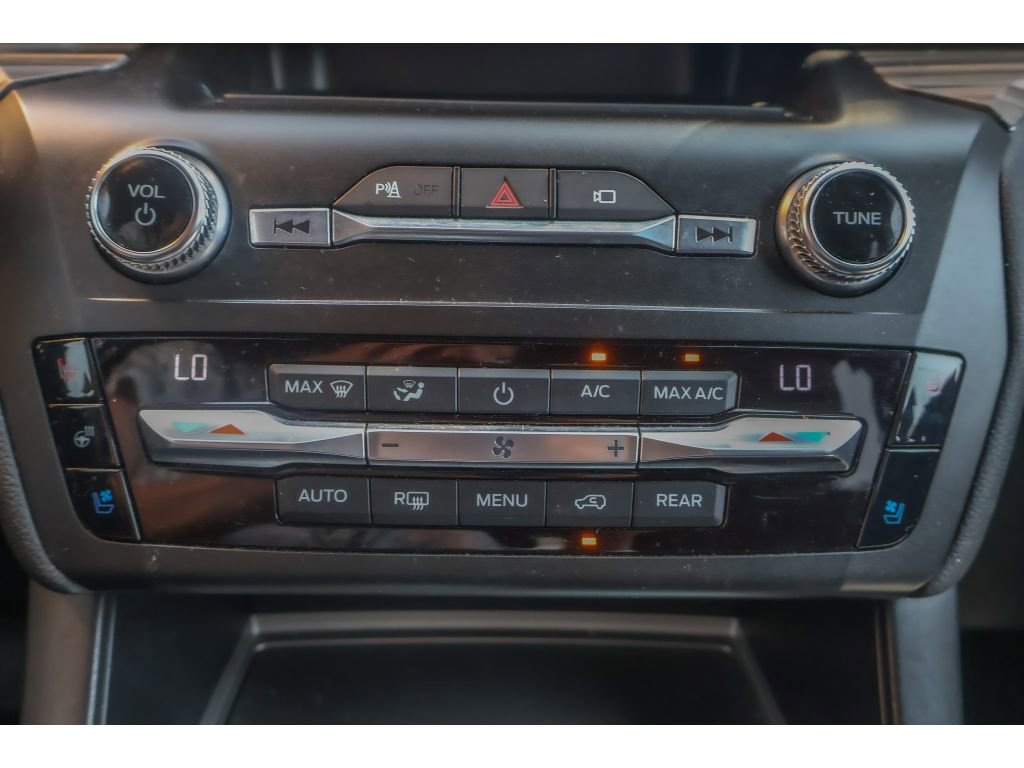 Used 2020 Ford Explorer Limited image 26