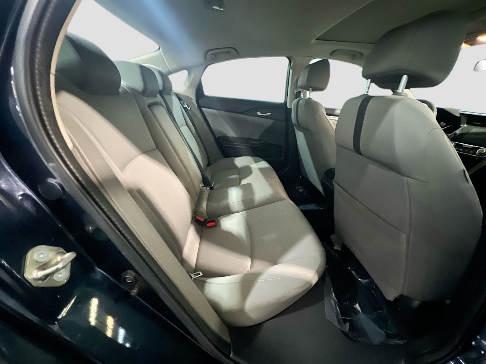 Used 2017 Honda Civic EX-T image 19