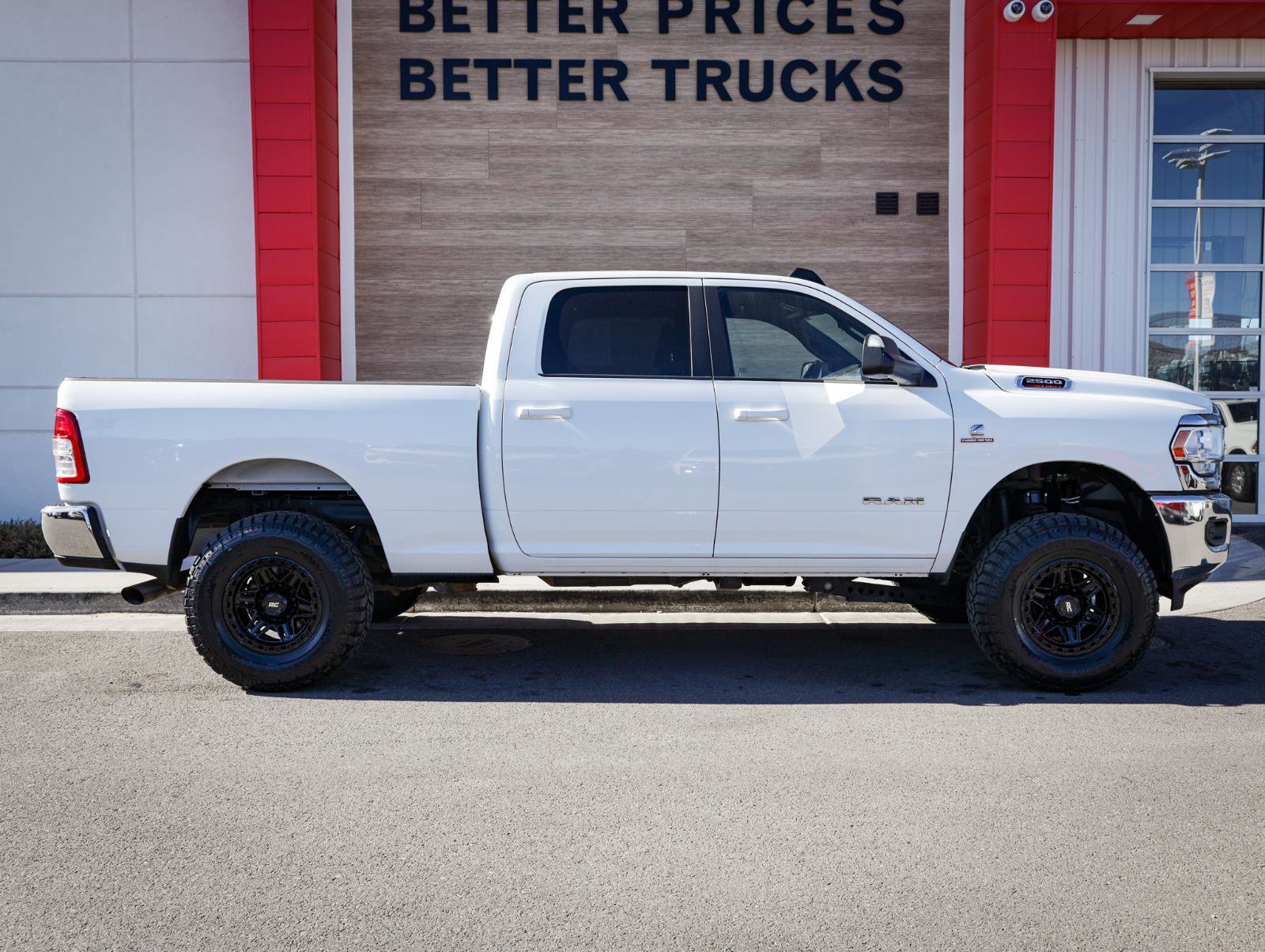 Used 2022 RAM 2500 Big Horn w/ Cold Weather Group AWD/4WD image 2