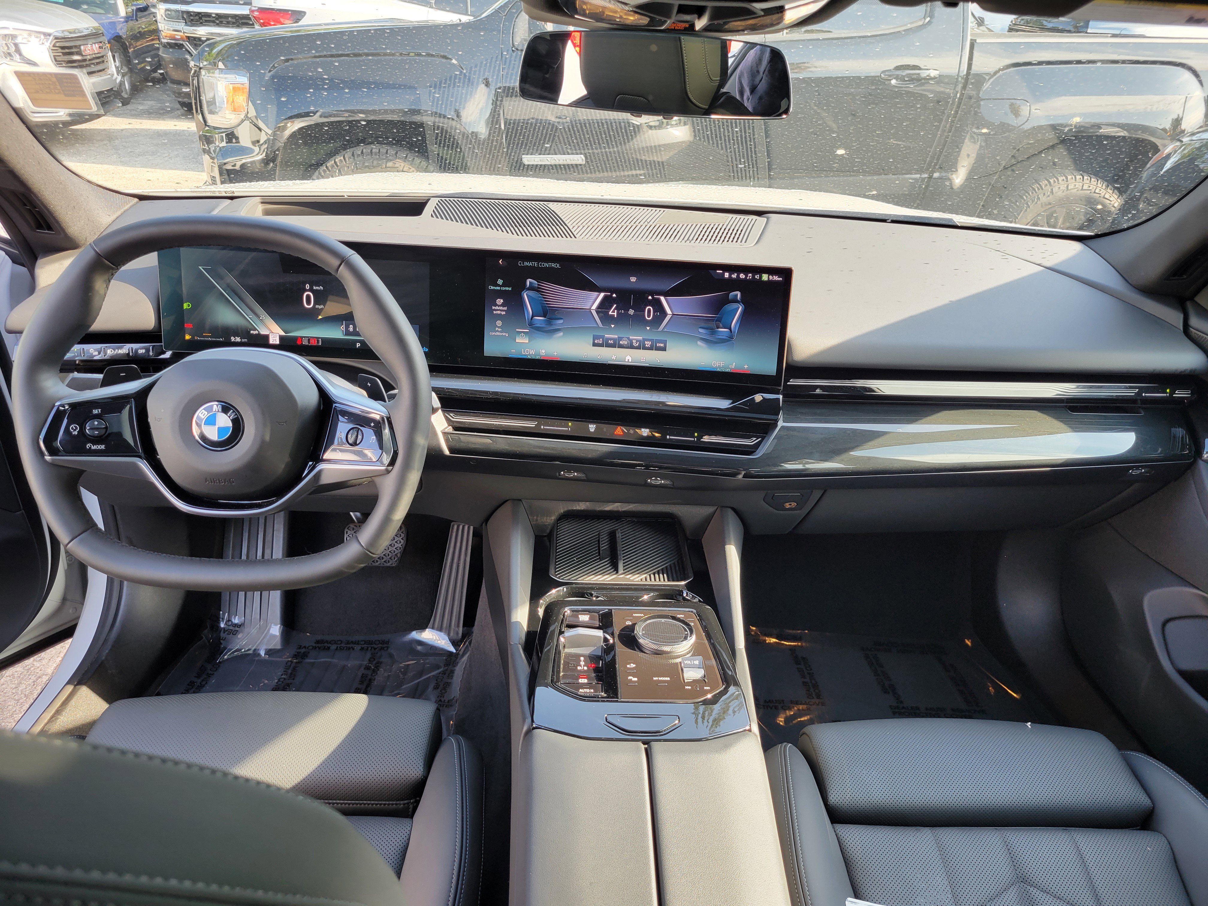 Used 2024 BMW 530i xDrive w/ Premium Package image 17