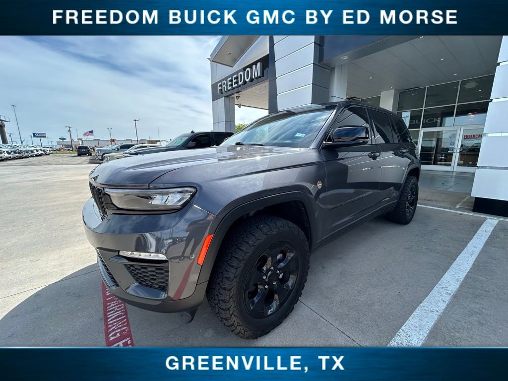 Used 2022 Jeep Grand Cherokee Limited image 1