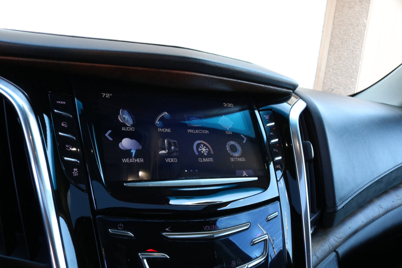 Used 2017 Cadillac Escalade Premium Luxury image 26