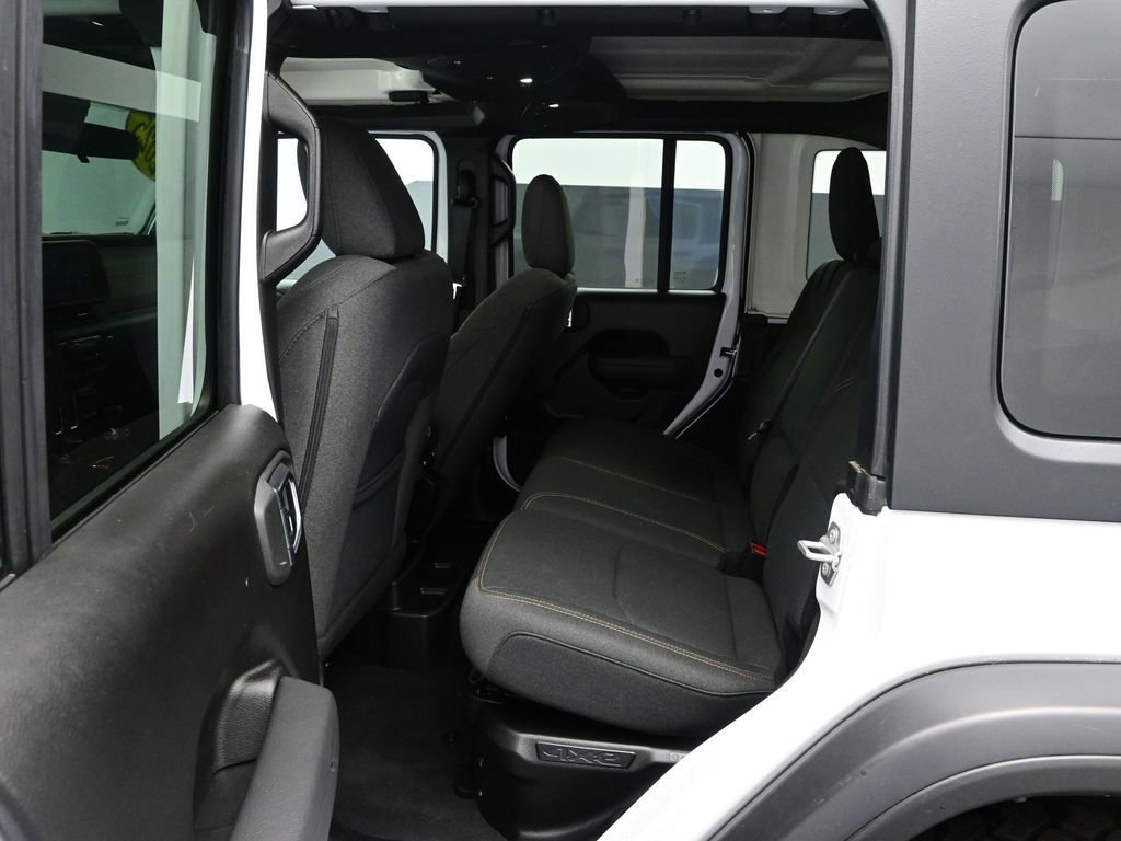 Used 2025 Jeep Wrangler Willys 4xe image 15