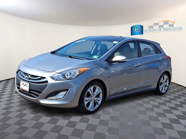 Used 2014 Hyundai Elantra GT w/ Option Group 03 image 3