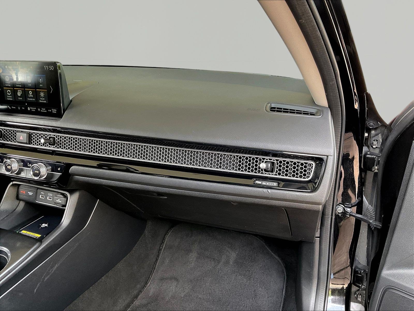 Used 2023 Honda Civic Touring image 25