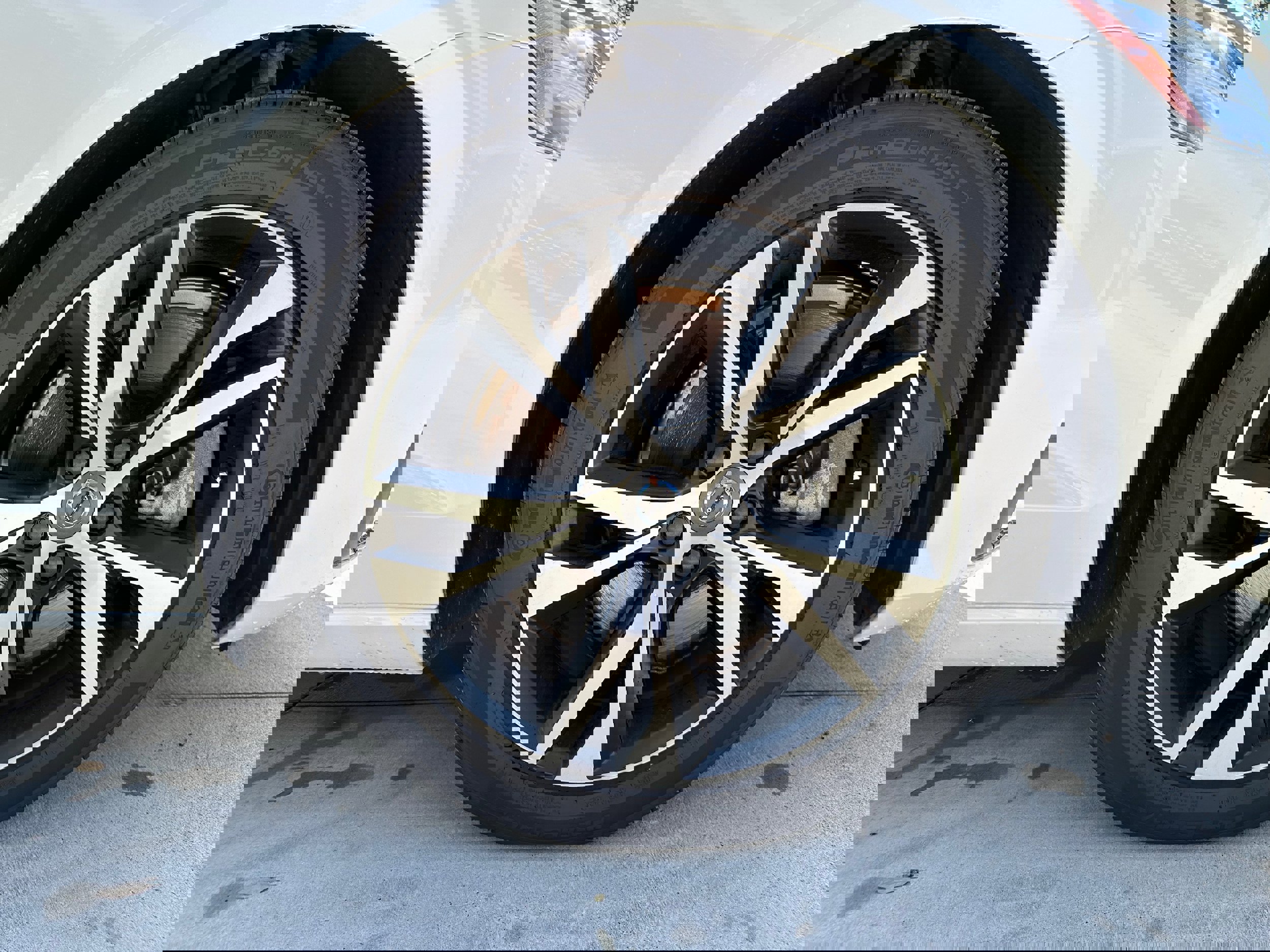 Certified 2022 Volvo S60 T8 R-Design Expression w/ Protection Package Premier image 9