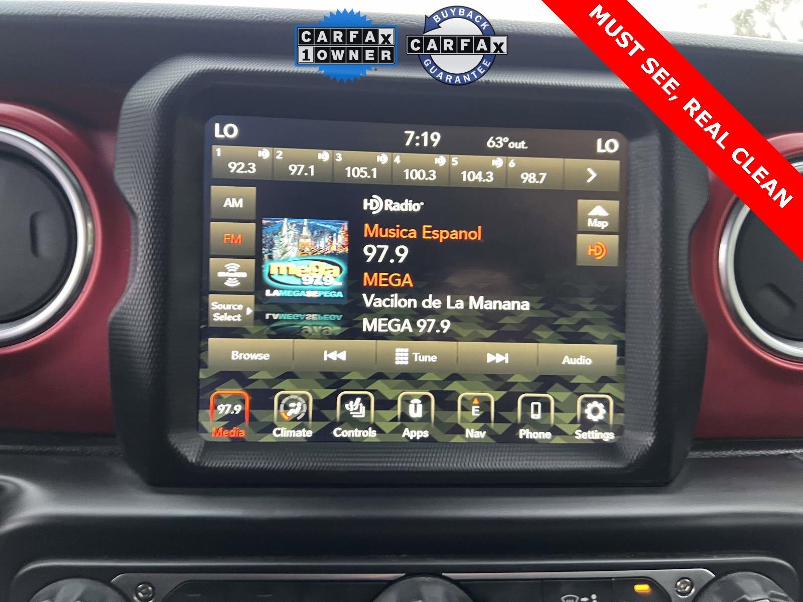 Used 2020 Jeep Gladiator Rubicon image 12