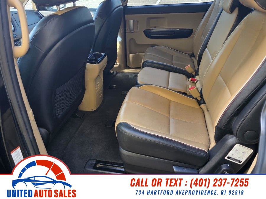 Used 2017 Kia Sedona EX FWD image 10