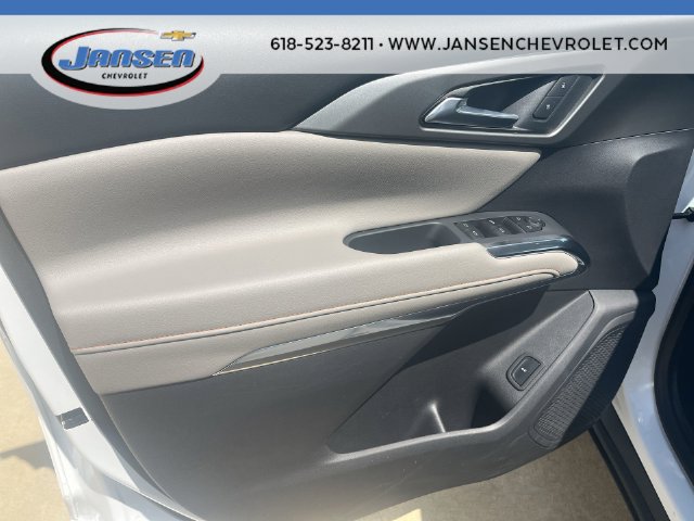 Used 2026 Chevrolet Traverse LT w/ Driver Confidence Package FWD image 21