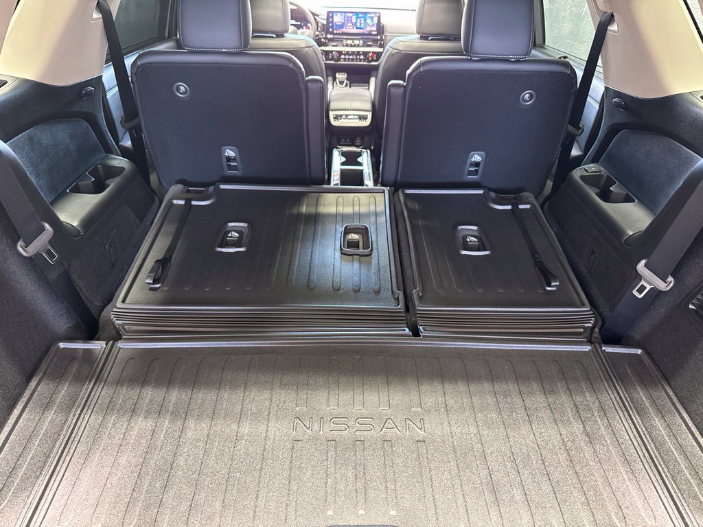 New 2026 Nissan Pathfinder Platinum AWD/4WD image 30