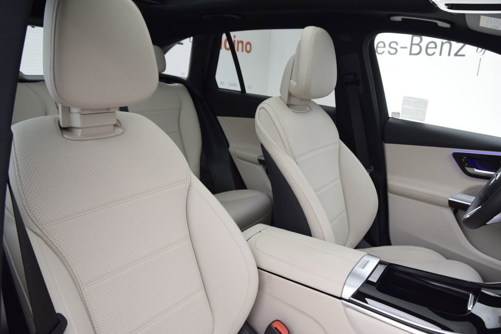 Certified 2026 Mercedes-Benz GLC 300 image 17