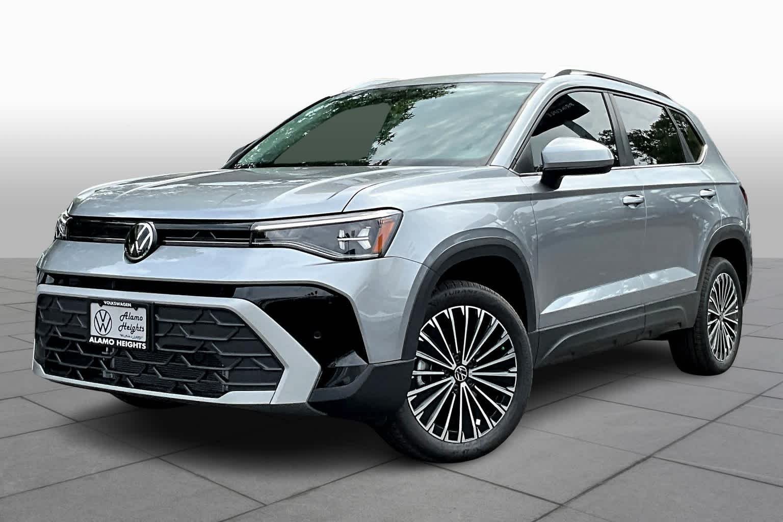 New 2025 Volkswagen Taos SE