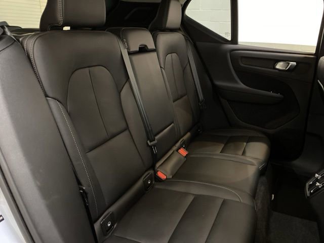 Used 2025 Volvo XC40 B5 Core AWD/4WD image 82