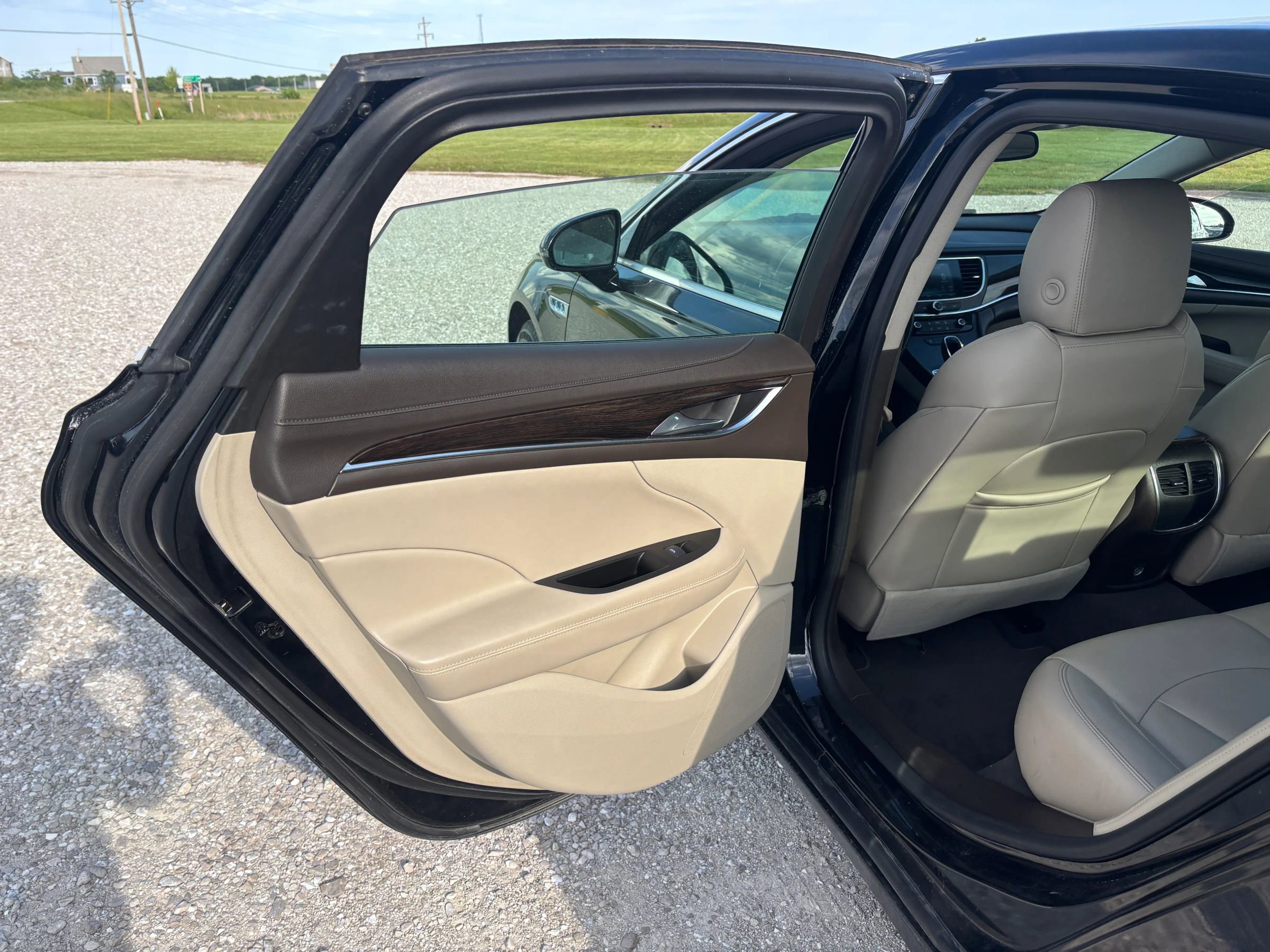 Used 2017 Buick LaCrosse Preferred FWD image 15