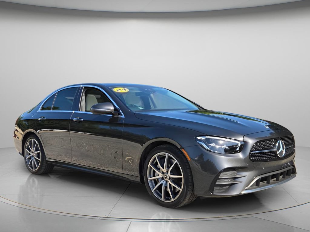 Used 2023 Mercedes-Benz E 450 4MATIC Sedan image 9