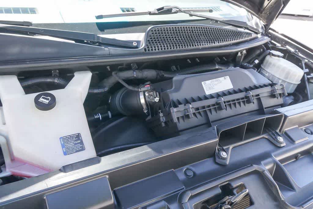 Used 2018 Chevrolet Express 2500 w/ Driver Convenience Package image 22