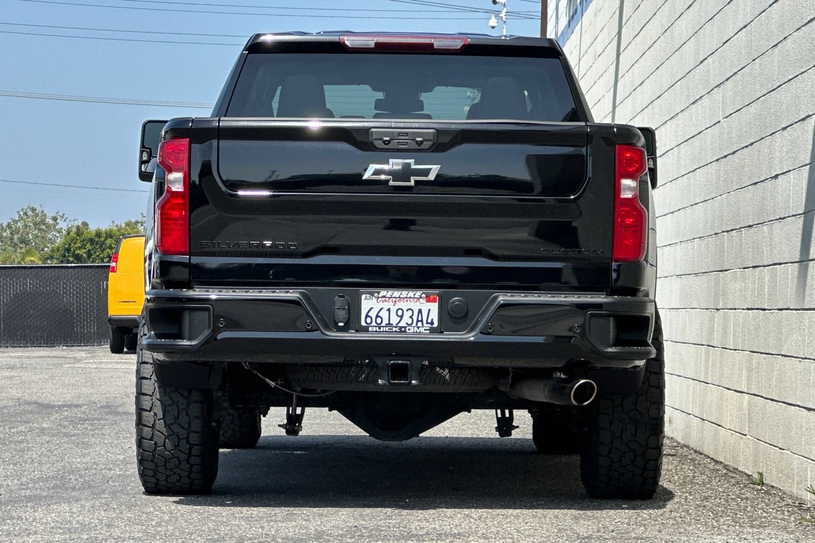 Certified 2024 Chevrolet Silverado 2500 Custom w/ Custom Value Package AWD/4WD image 5