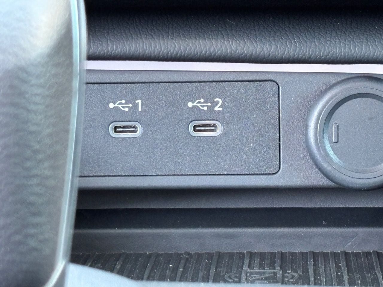 New 2026 Nissan Sentra SR w/ SR Premium Package FWD image 24
