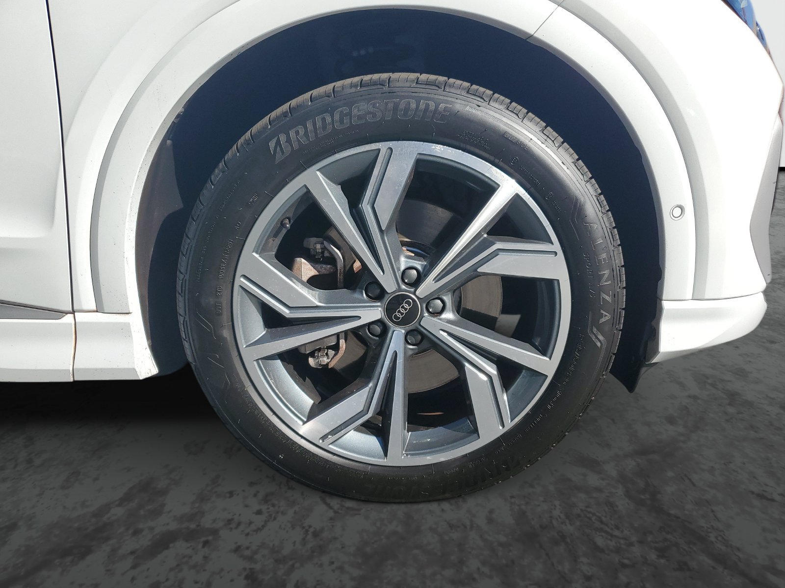 Used 2024 Audi Q4 e-tron Prestige AWD/4WD image 6