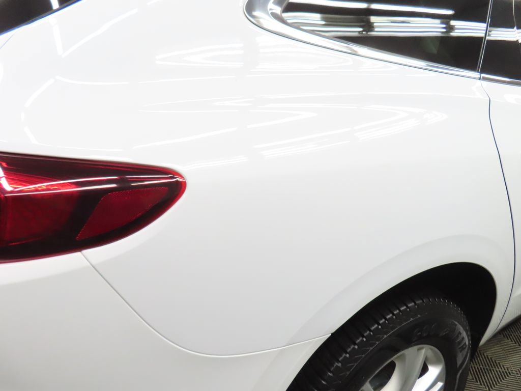 Used 2019 Buick Enclave Essence image 32