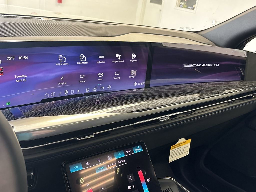 New 2025 Cadillac Escalade IQ Luxury 1 w/ LPO, Radiant Package image 21