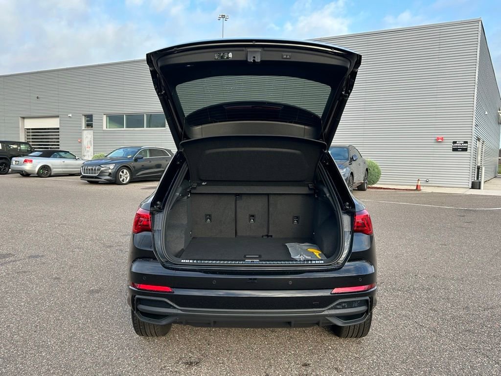 New 2025 Audi Q3 2.0T Premium w/ Convenience Package AWD/4WD image 56