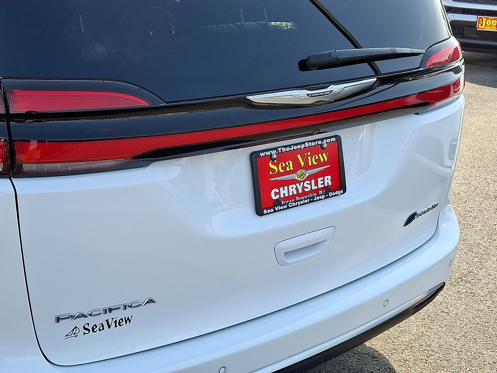 Certified 2022 Chrysler Pacifica Pinnacle FWD image 32