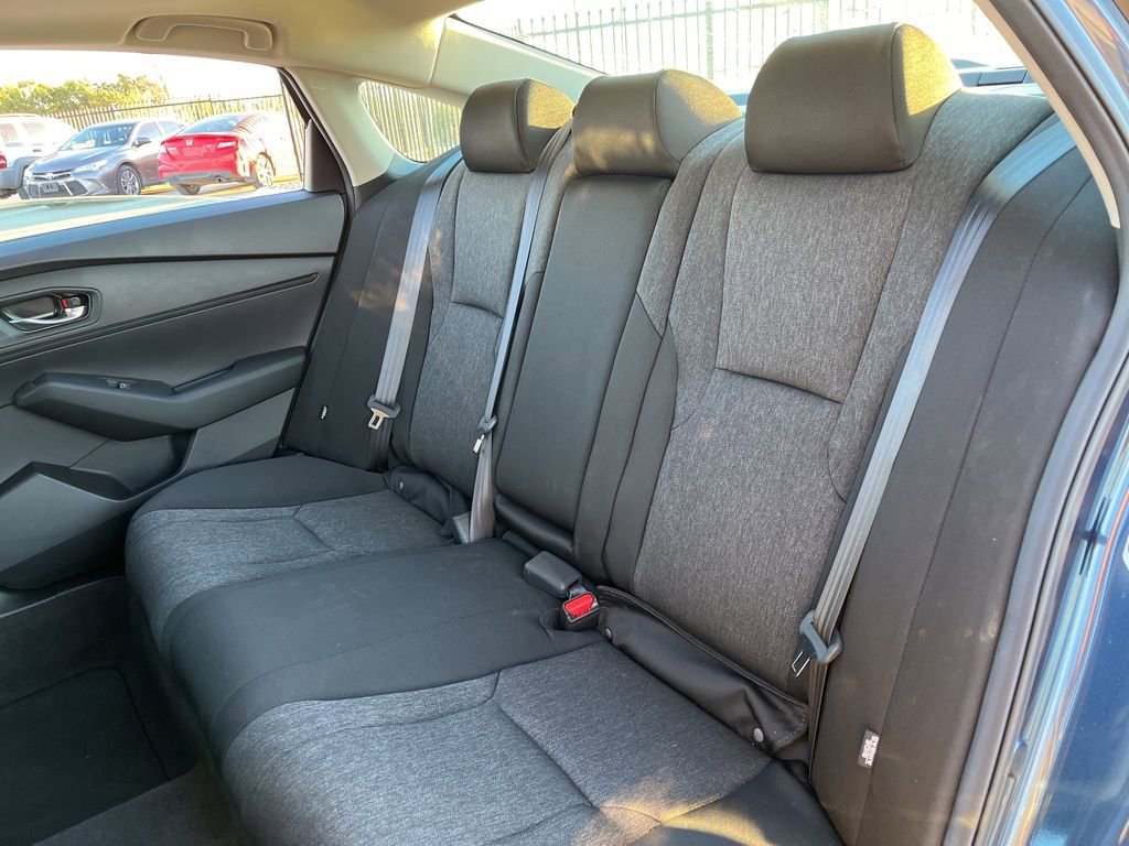 Certified 2025 Honda Accord SE image 25