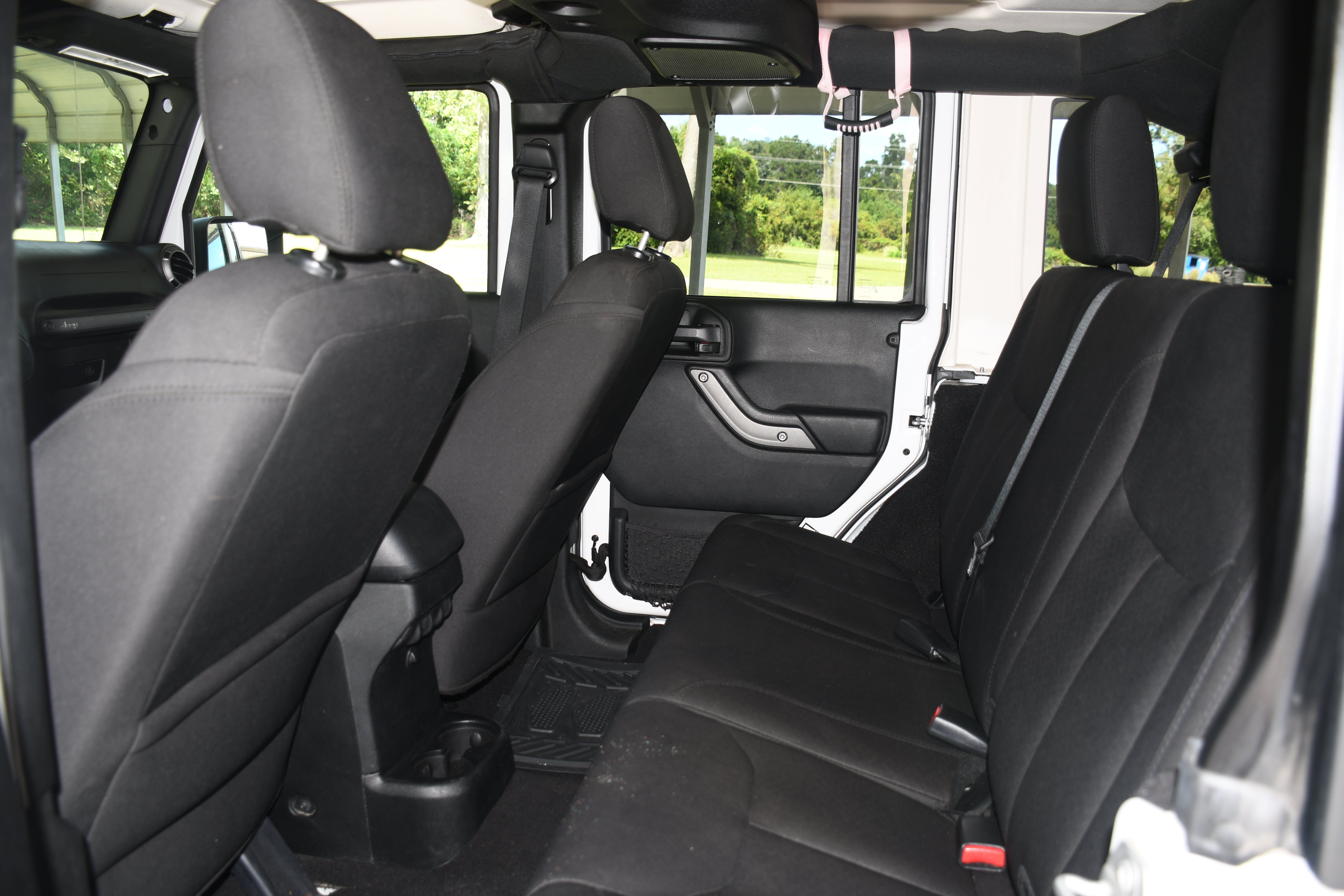 Used 2018 Jeep Wrangler Unlimited Sport S AWD/4WD image 16